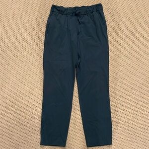 Lululemon On The Fly pant